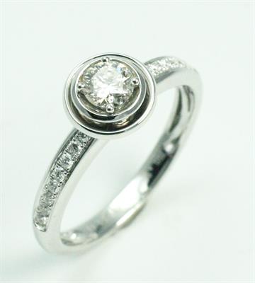 ANILLO ORO BLANCO CON DIAMANTES TALLA BRILLANTE 123800